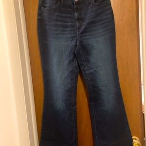 New with tags women’s Sonoma flare leg jeans. Sz 14